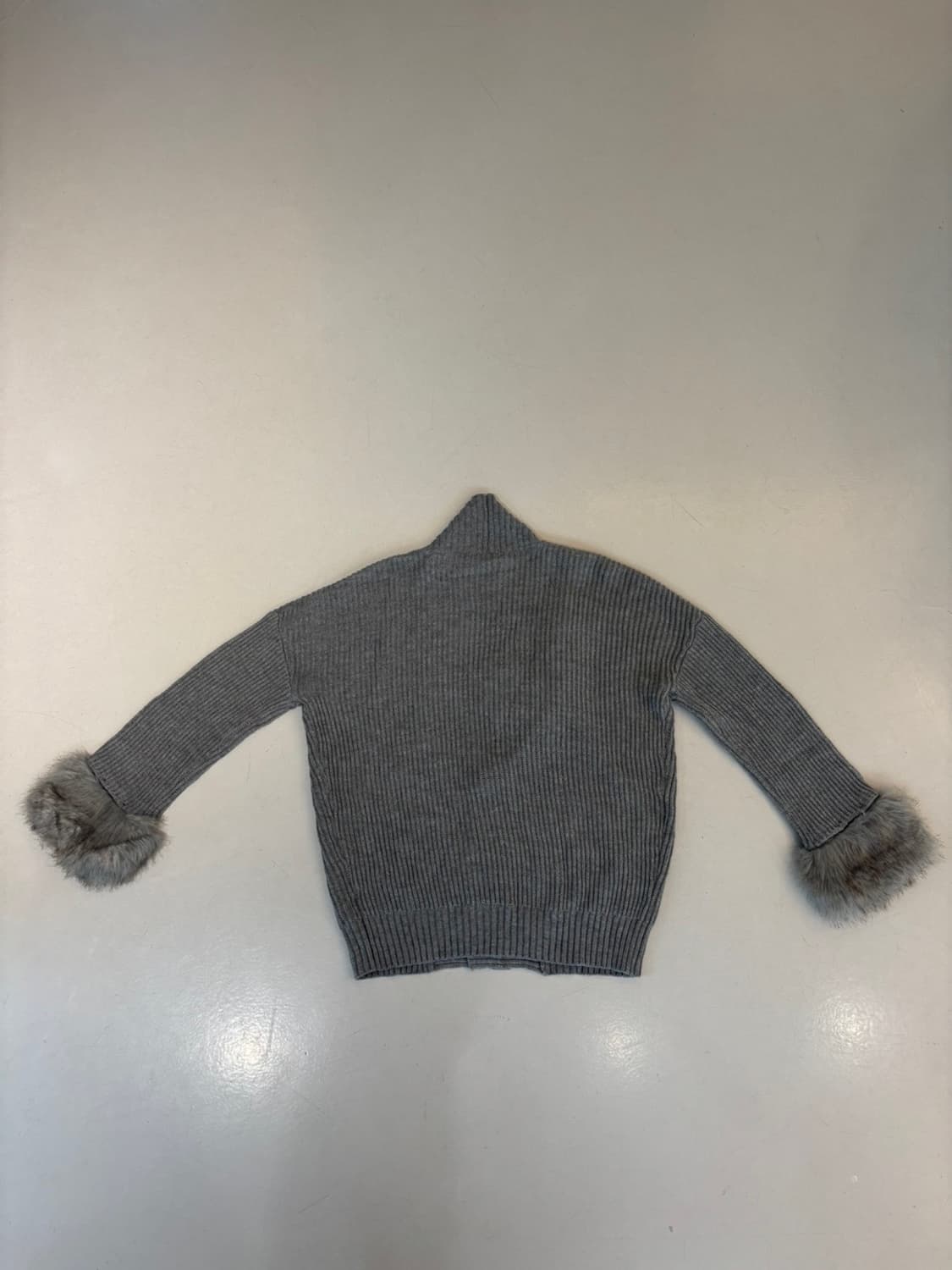 Virgirl Fur Cuffs Knit CD 상품이미지5