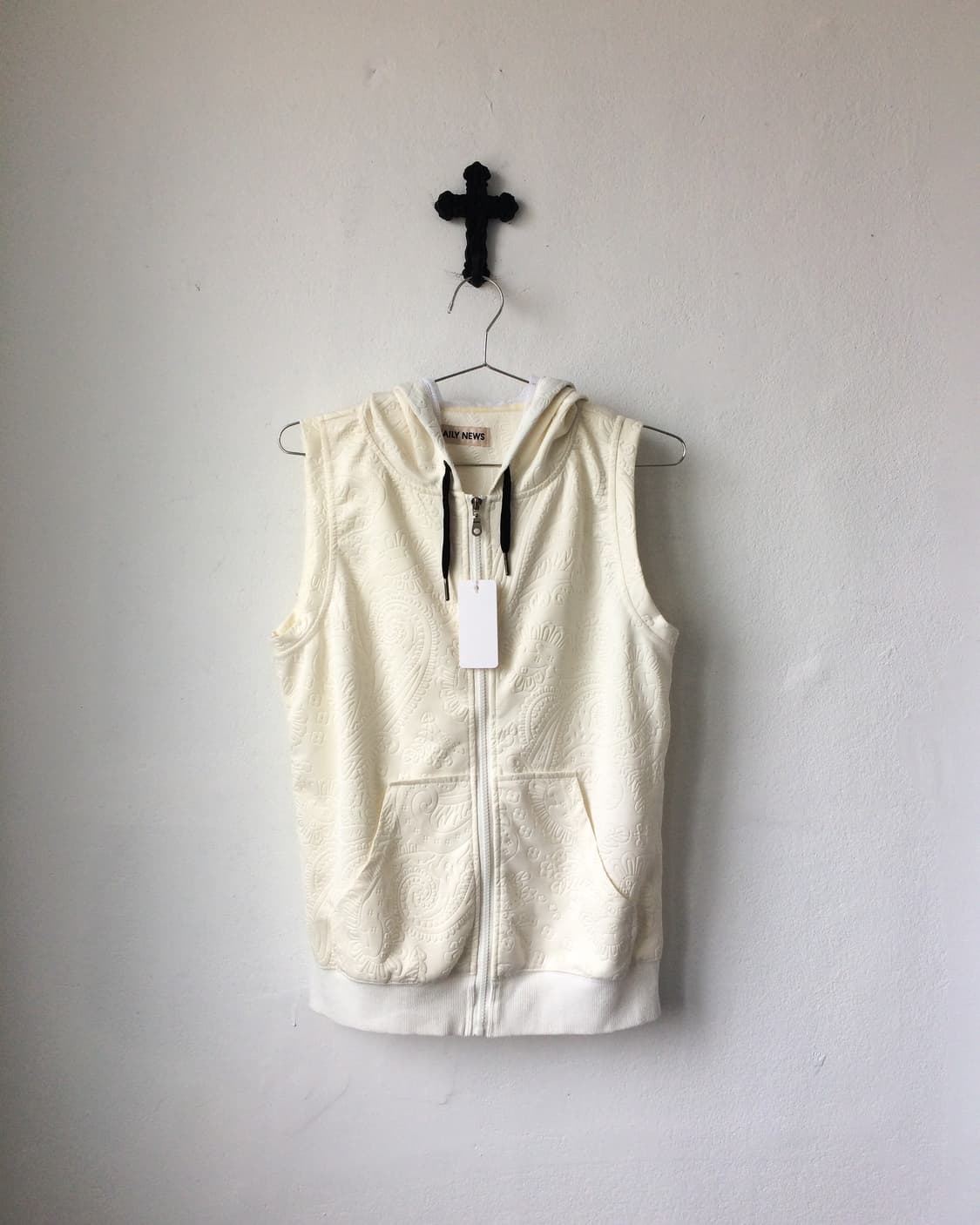 Paisley patern hood zip up vest 상품이미지2