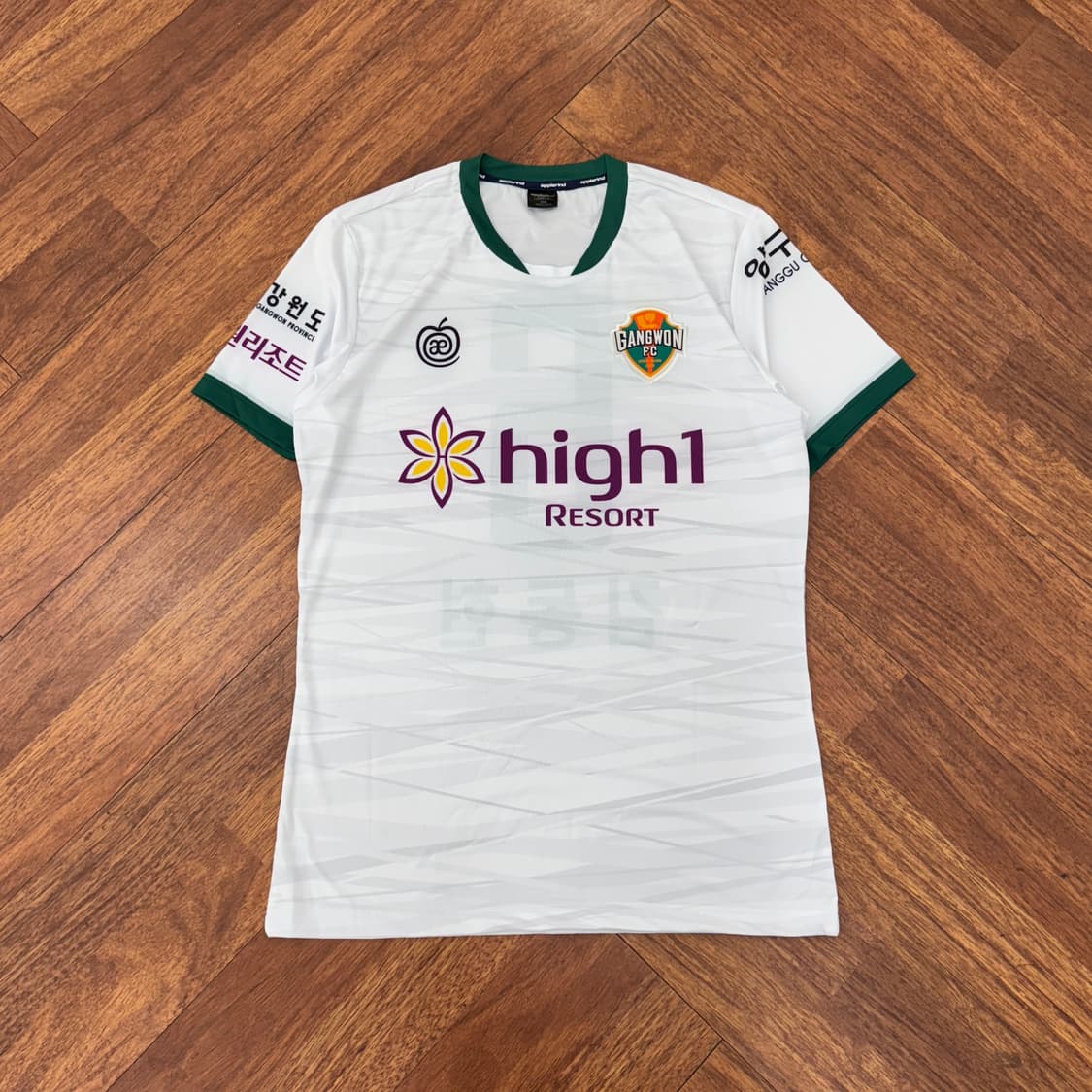 100 애플라인드 강원FC 21시즌 어웨이 유니폼(김동현) 상품이미지1