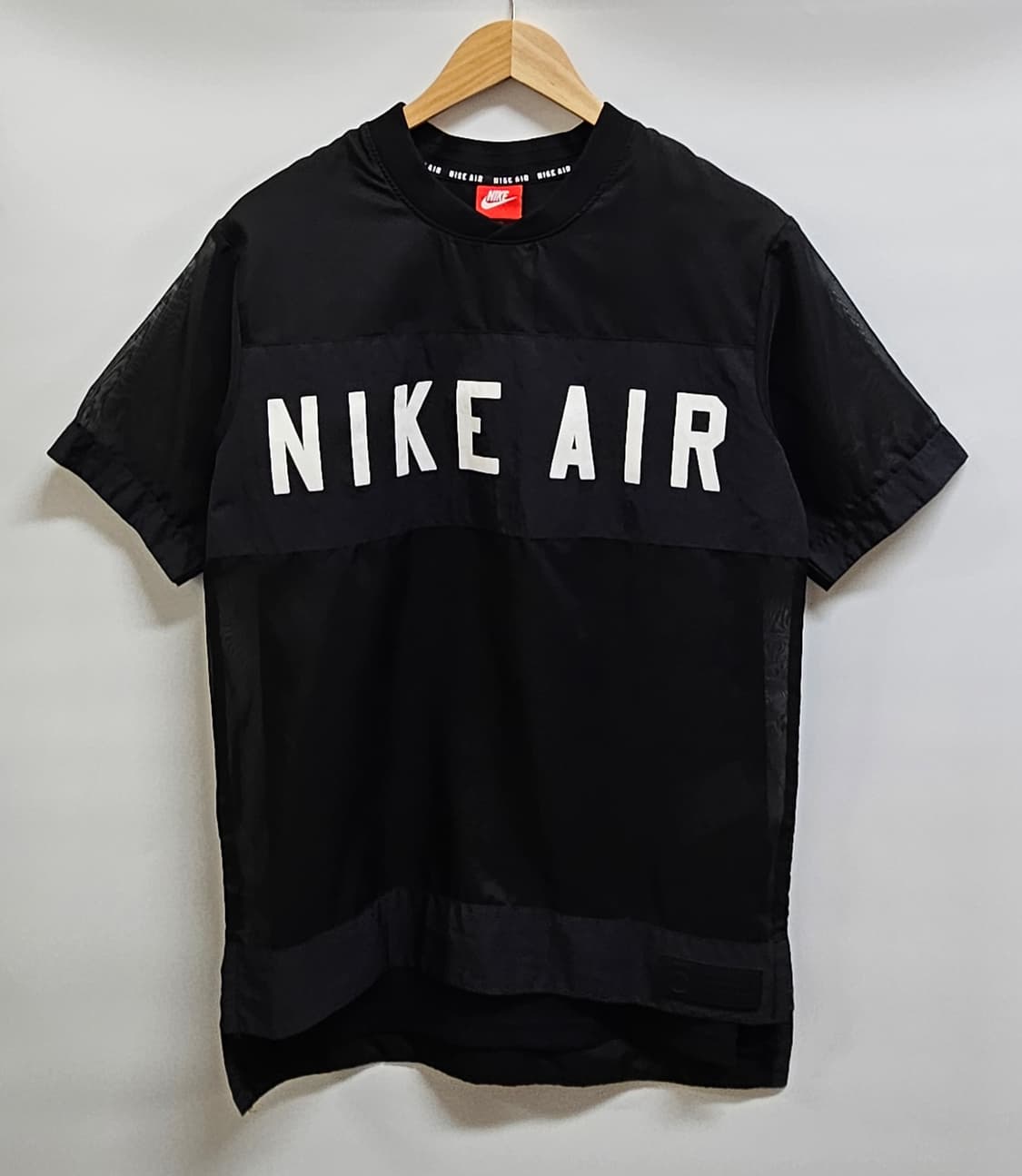 나이키 에어 여성 메쉬 반팔티셔츠 M 상품이미지1