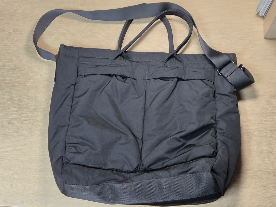 유니클로 2way 유틸리티 숄더백 블랙 유니포터 상품이미지2