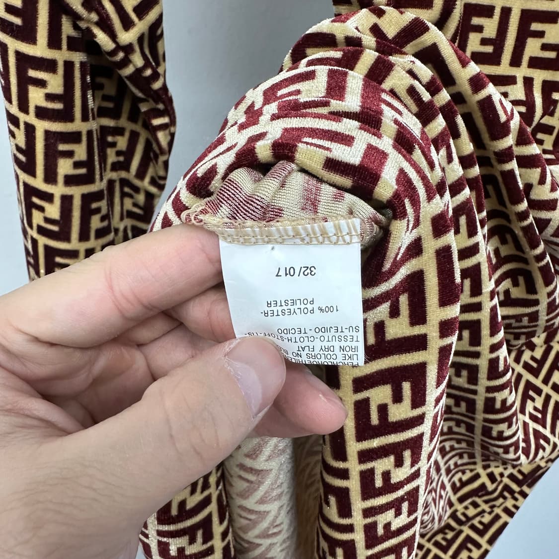 펜디 주카로고 하이넥 벨벳 원피스 상품이미지8