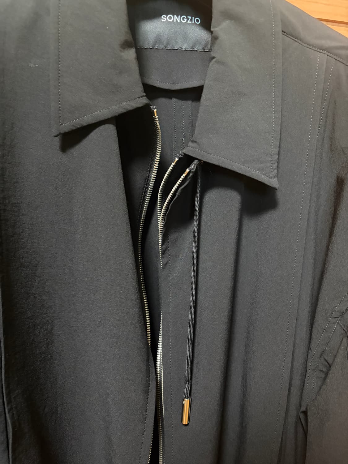 송지오 컬렉션 더블 레이어드 집업 점퍼 블랙 48 상품이미지3