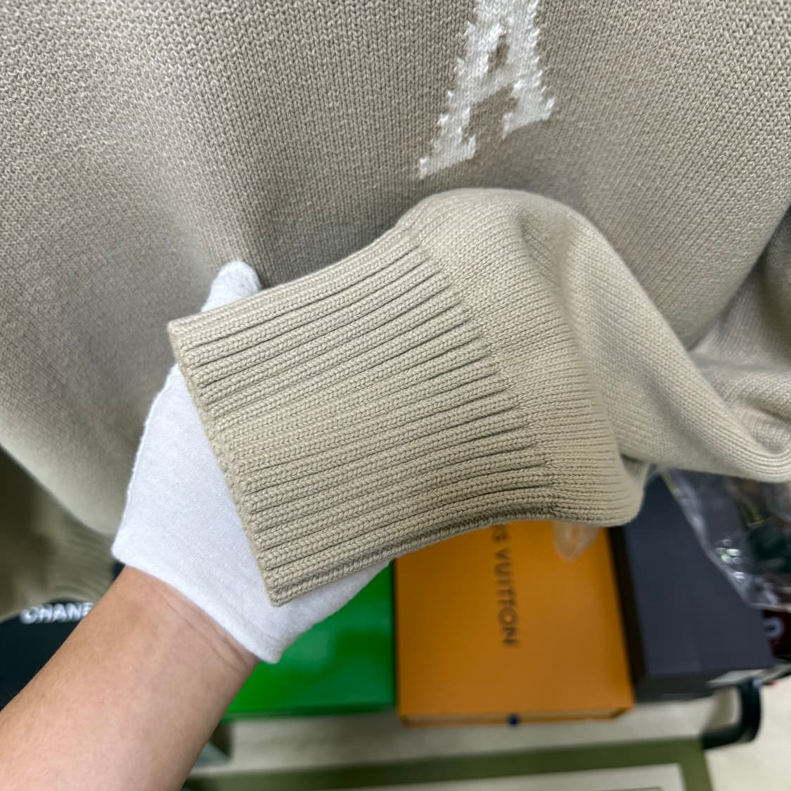 [XL사이즈] 아미 빅하트 로고 오버사이즈 니트 스웨터 베이지 화이트 상품이미지5