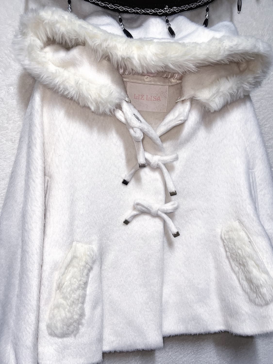 리즈리사 화이트 퍼후드 케이프 판초 망토 달천깔 핀터 로걀 갸루 사와코 상품이미지4