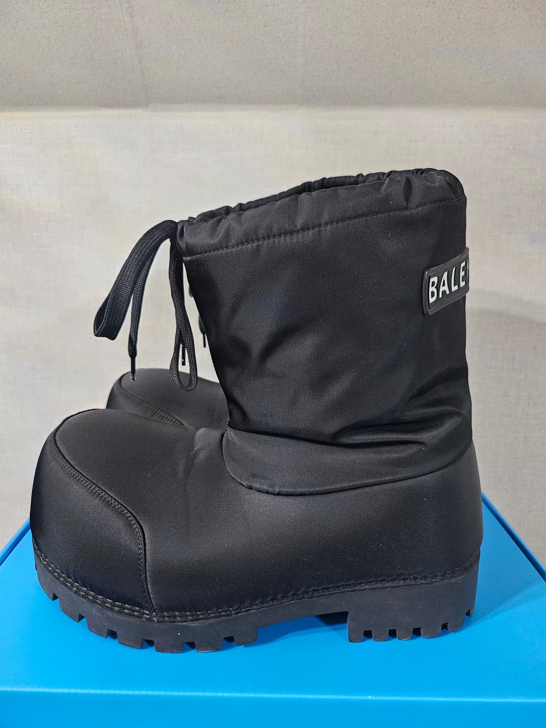 발렌시아가 알래스카 부츠 39-40 상품이미지3