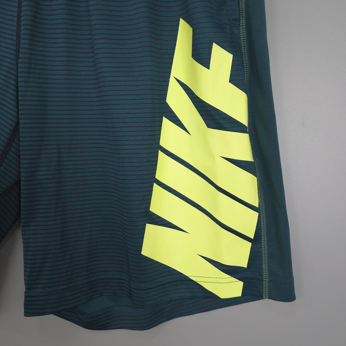 나이키 NIKE 빅로고 프린팅 기능성 하프 팬츠 85 상품이미지2