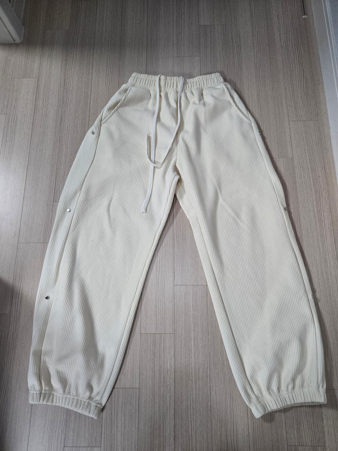 mjd 와플 사이드 스냅 스웻 팬츠 크림 L 사이즈 상품이미지2