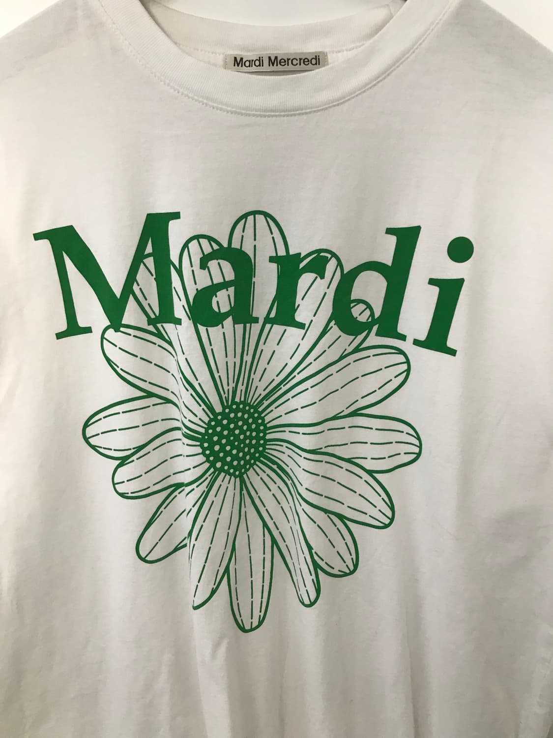 마르디 메크르디 화이트 반팔 티셔츠 상품이미지3