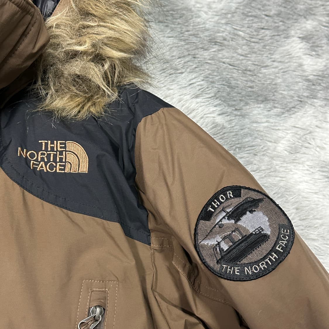 노스페이스 700 구스다운 브라운 패딩 XL 상품이미지3