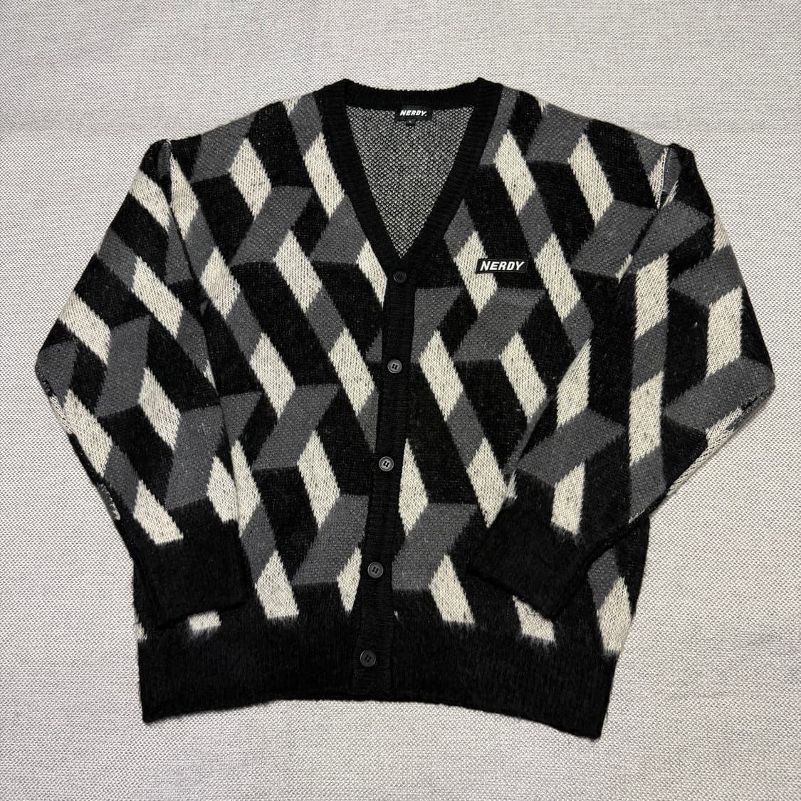 널디 NERDY 아가일 패턴 가디건 상품이미지1