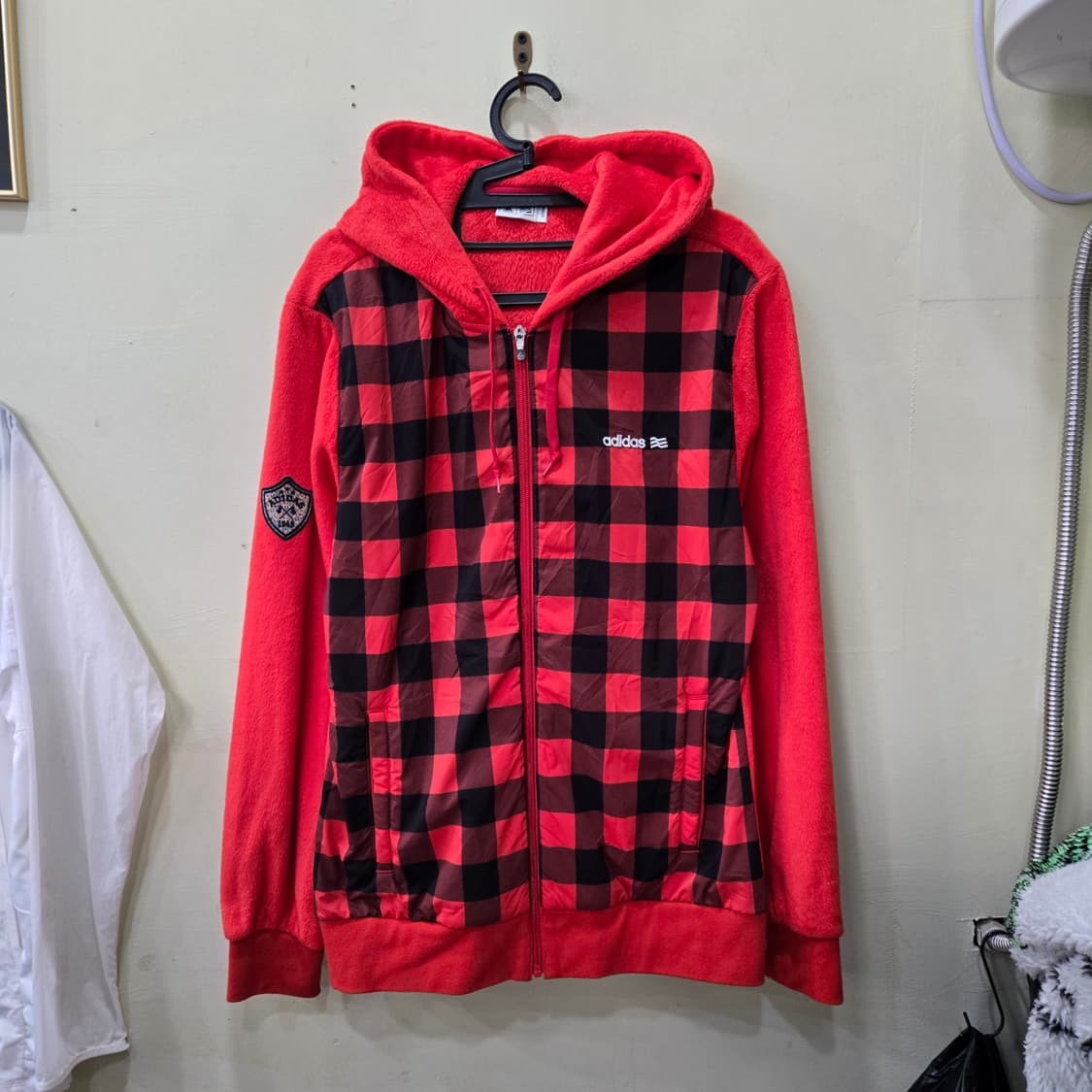 [O] adidas GOLF 체크 플리스 후드 집업 (레드) 상품이미지1