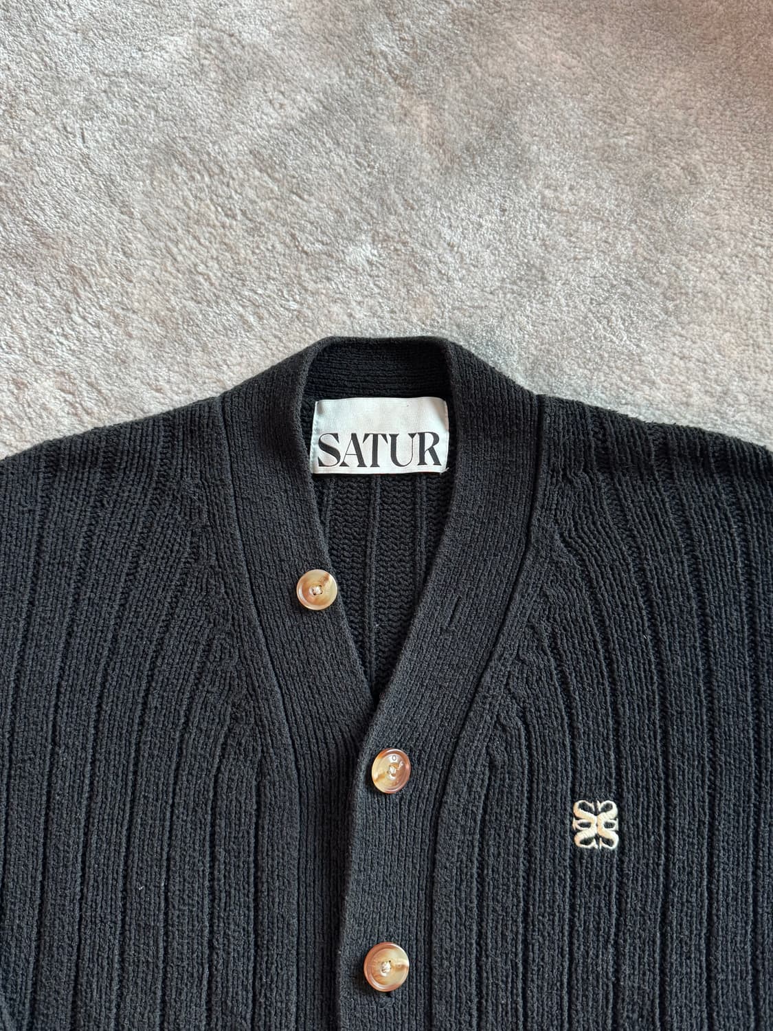 [새터] 파로 오버사이즈 부클 가디건 블랙 L 상품이미지3