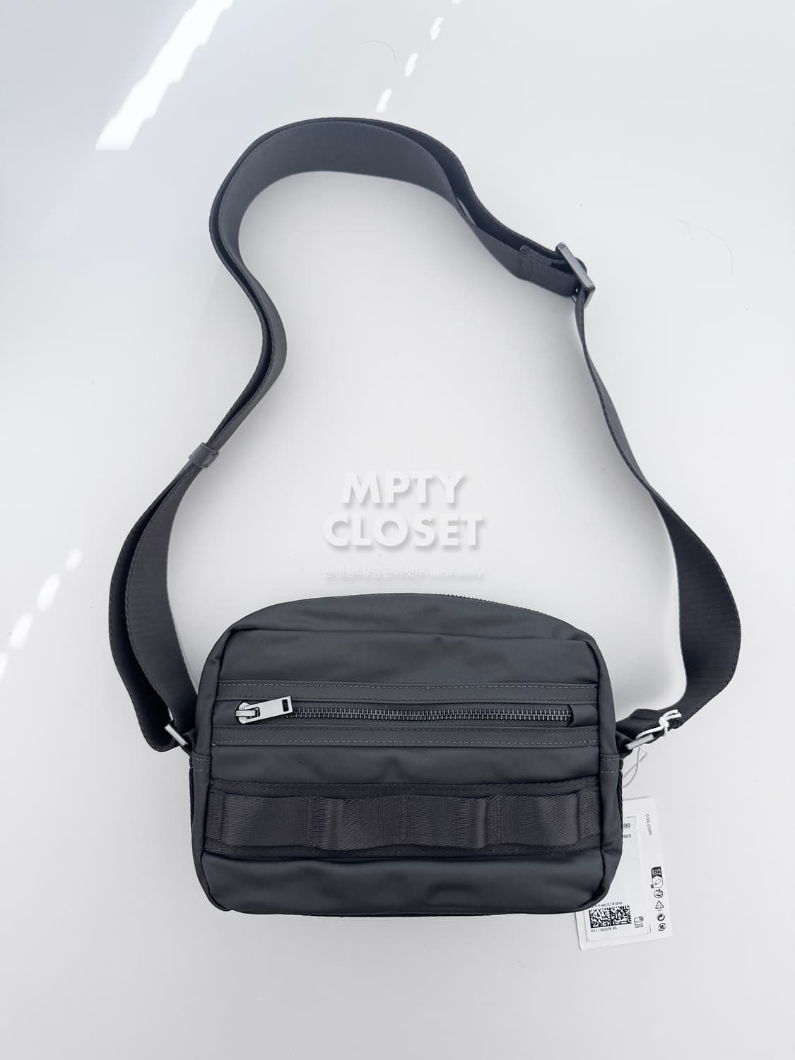 COS Transit 크로스바디백 그레이 상품이미지2