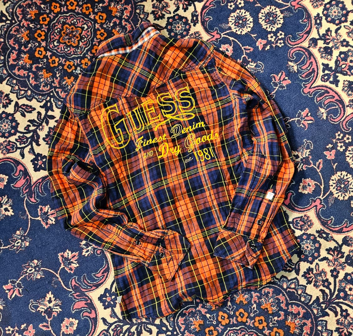 게스(GUESS) 빈티지 레터링 웨스턴 체크 셔츠
 상품이미지1