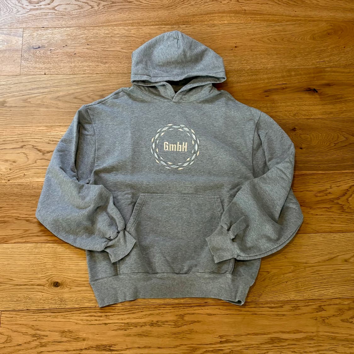 GMBH 후드티 상품이미지1