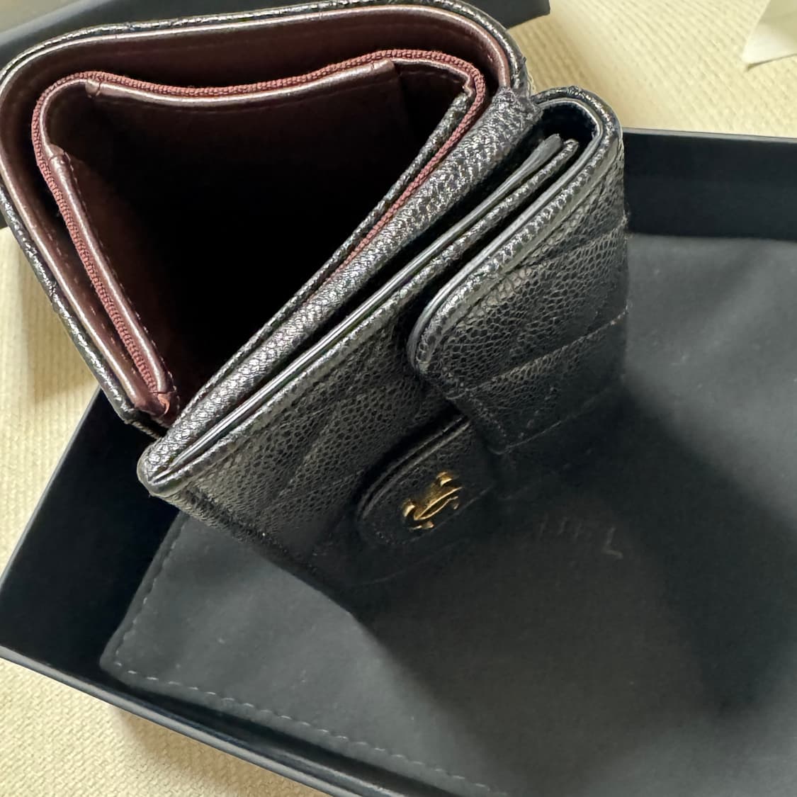 샤넬 클래식 캐비어 3단지갑 금장 내장칩 AP0230 상품이미지5