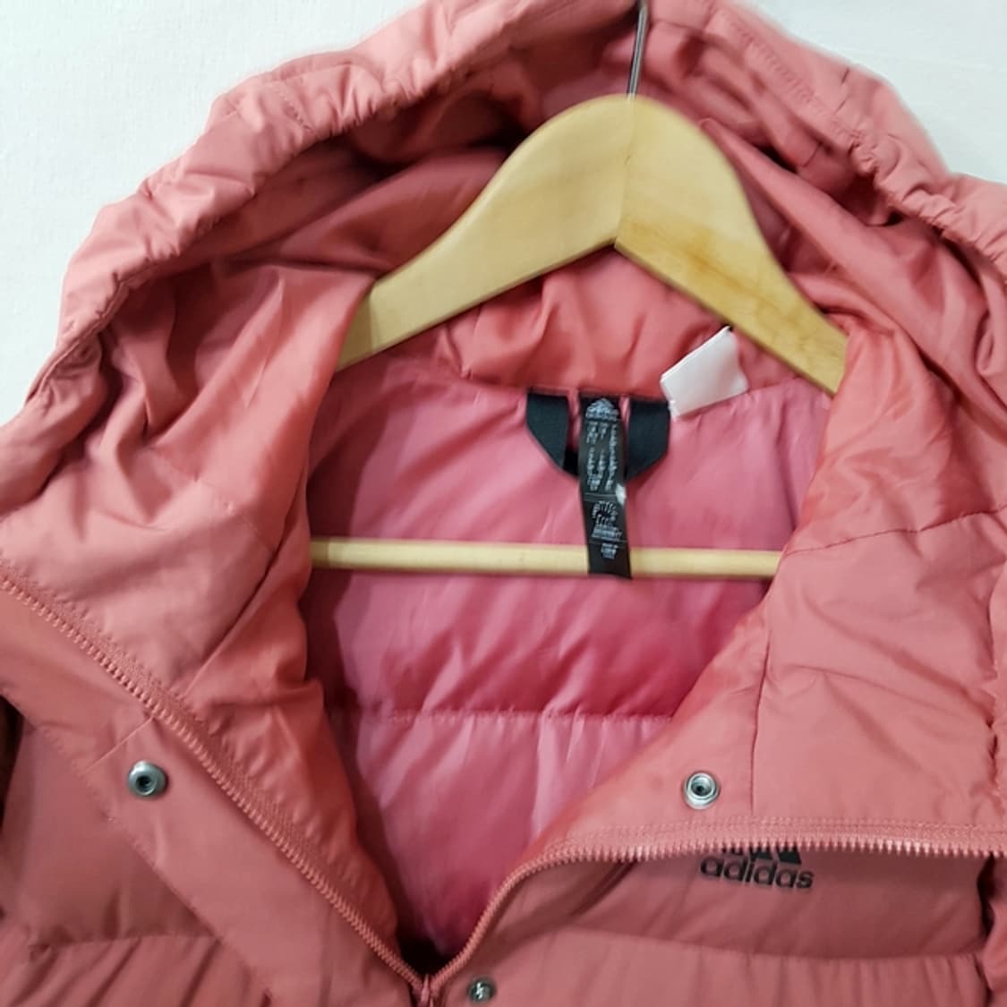 아디다스 헤비 다운 패딩 점퍼 핑크 상품이미지3