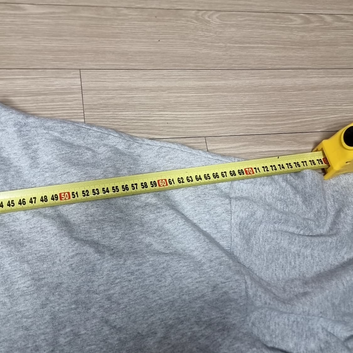 에센셜 ESSENTIALS 그레이 반팔 티셔츠(free) 상품이미지8