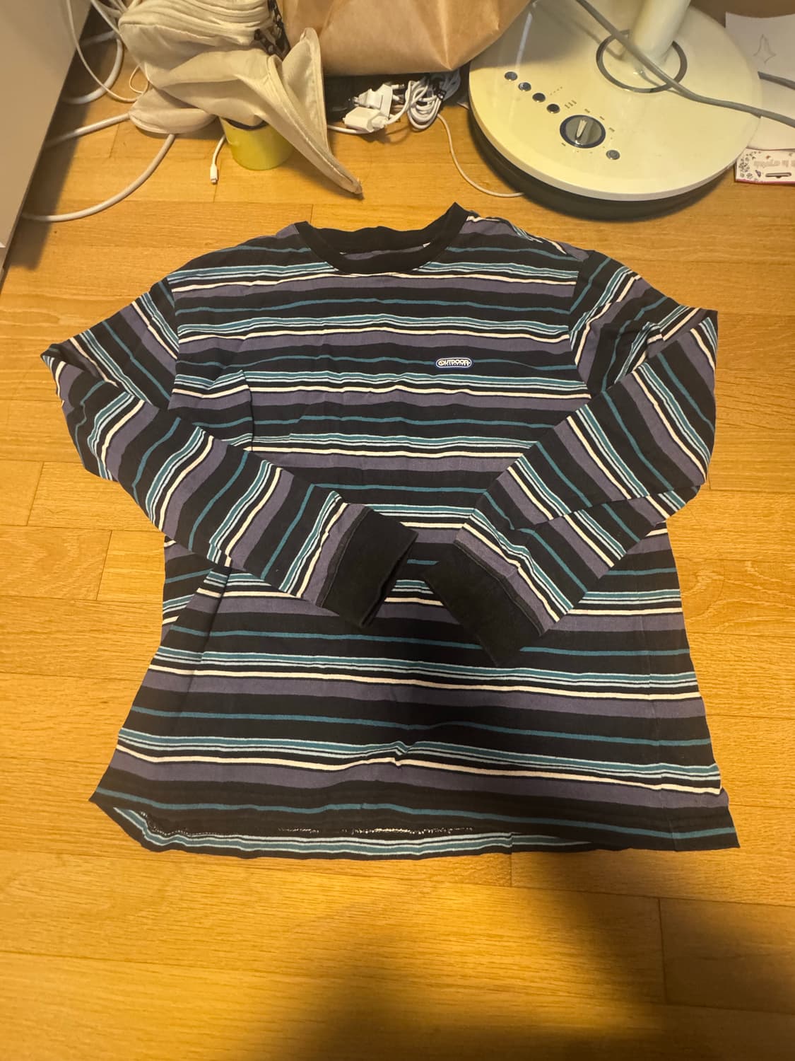 아웃도어 스트라이프 긴팔 티셔츠 상품이미지1