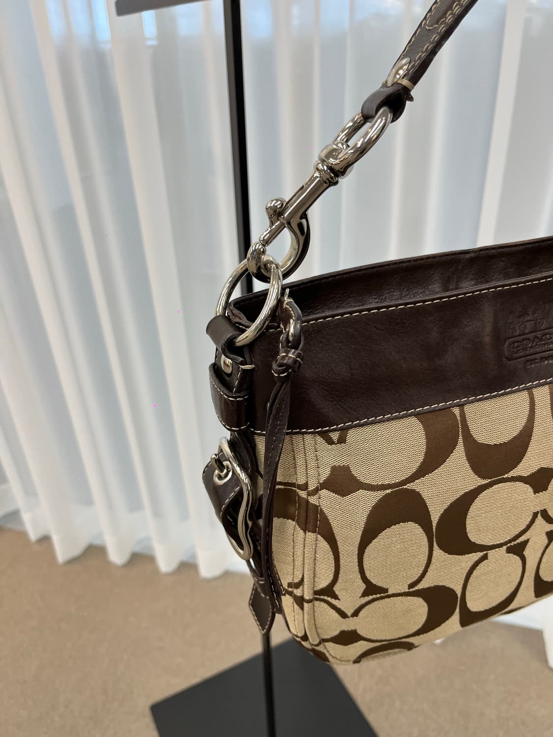 Coach Beige Square Shoulder Bag 상품이미지7