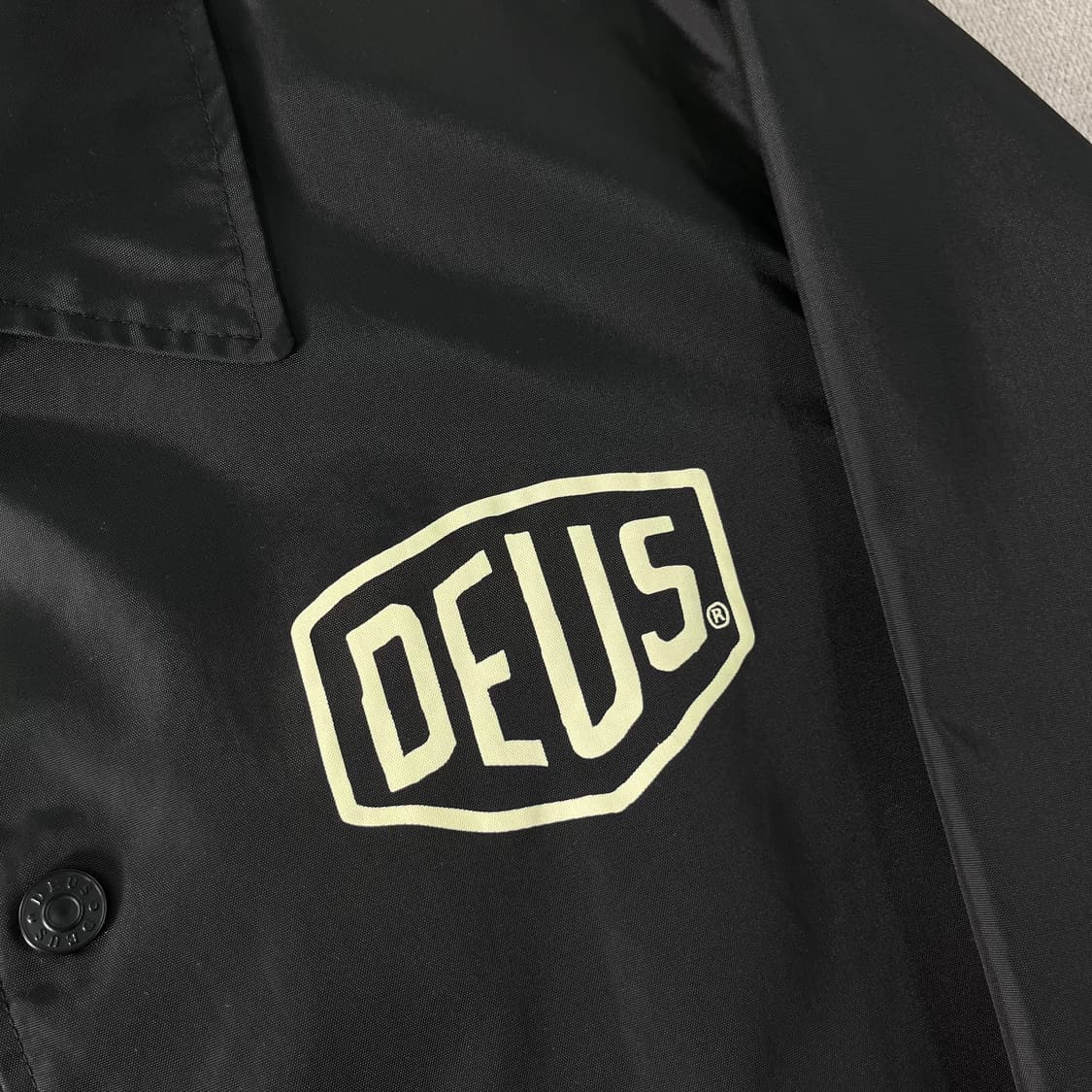 100 데우스 엑스 마키나 코치자켓 상품이미지3