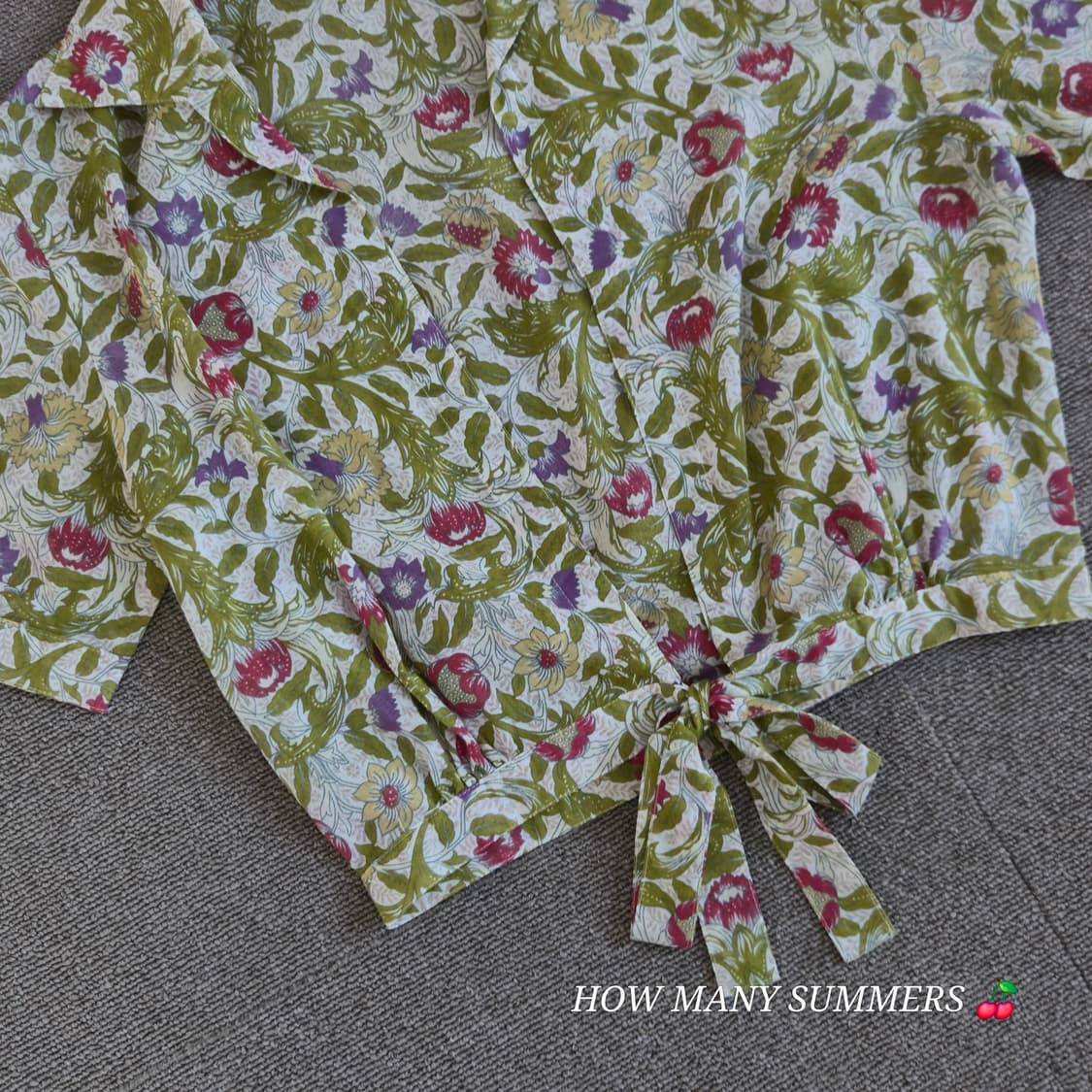 Vintage 반팔 블라우스 패턴 College Field 상품이미지7