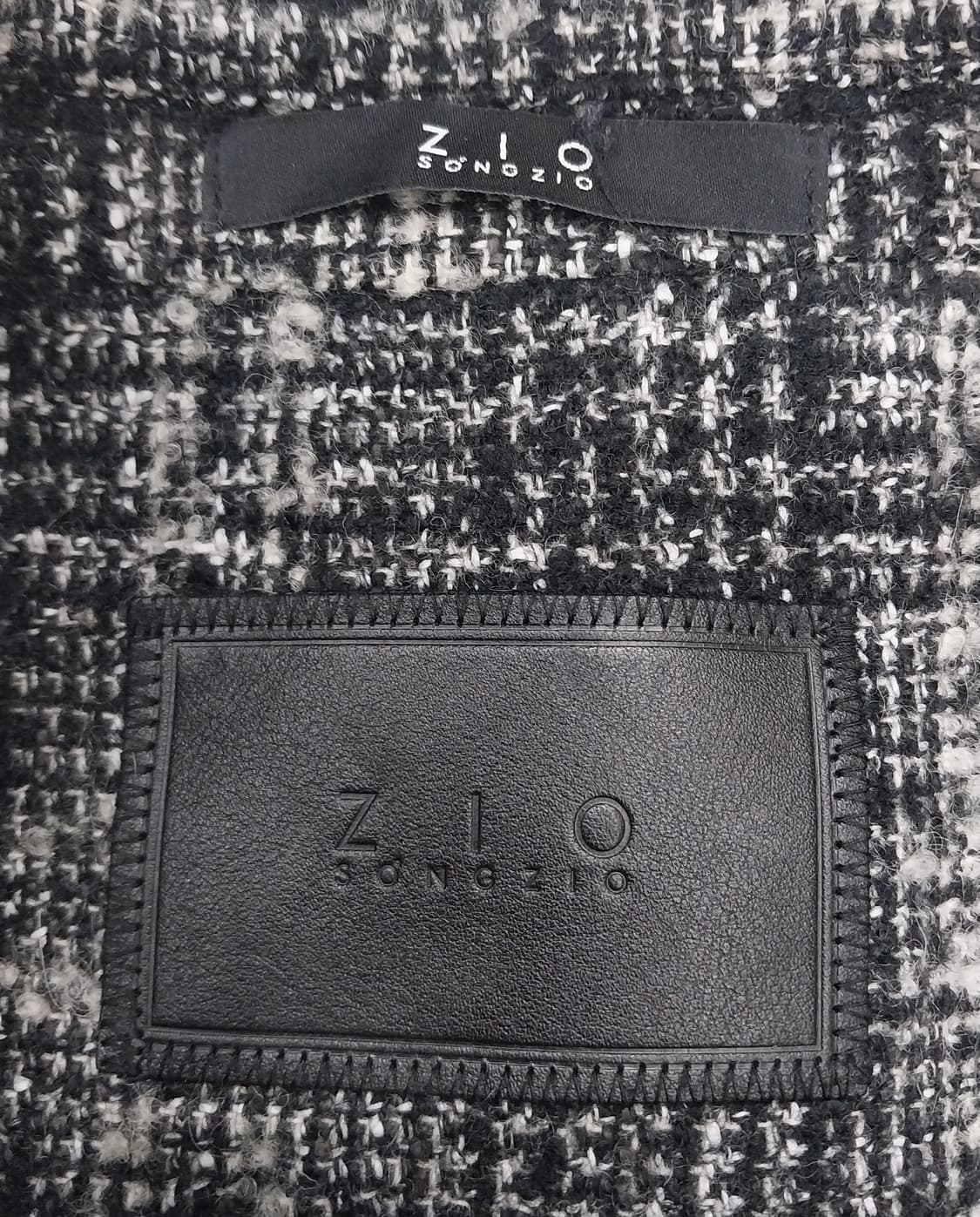 zio songzio 모헤어 양가죽 배색 알파카코트 110 상품이미지5