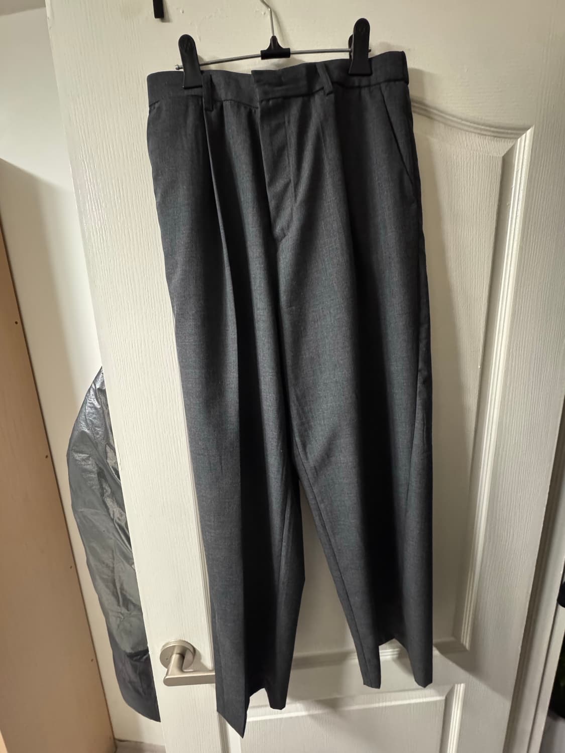 [M] 틸레이트 트위스트 슬랙스 챠콜 상품이미지2