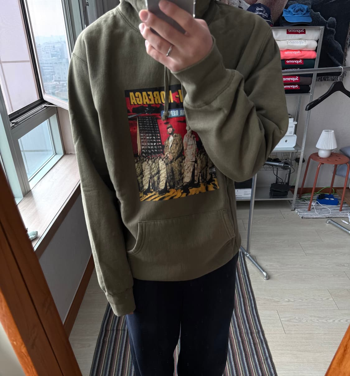 슈프림 워 리포트 후드티 상품이미지1