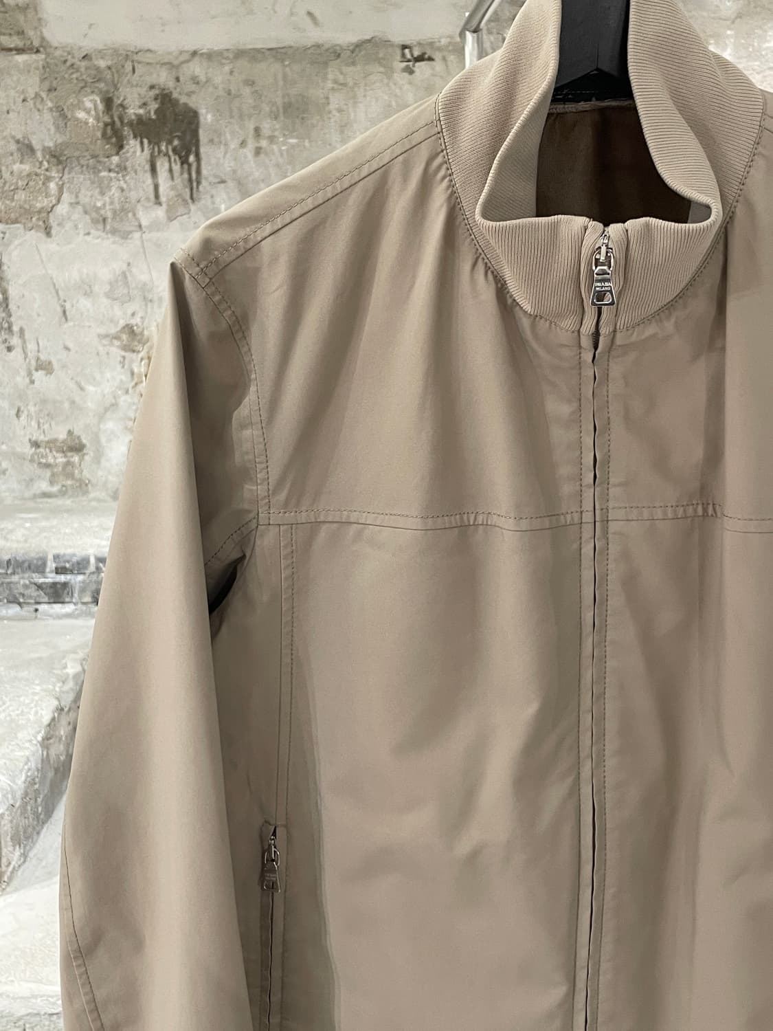 프라다 레드탭 베이지 고어텍스 투 웨이 집업 자켓 상품이미지2