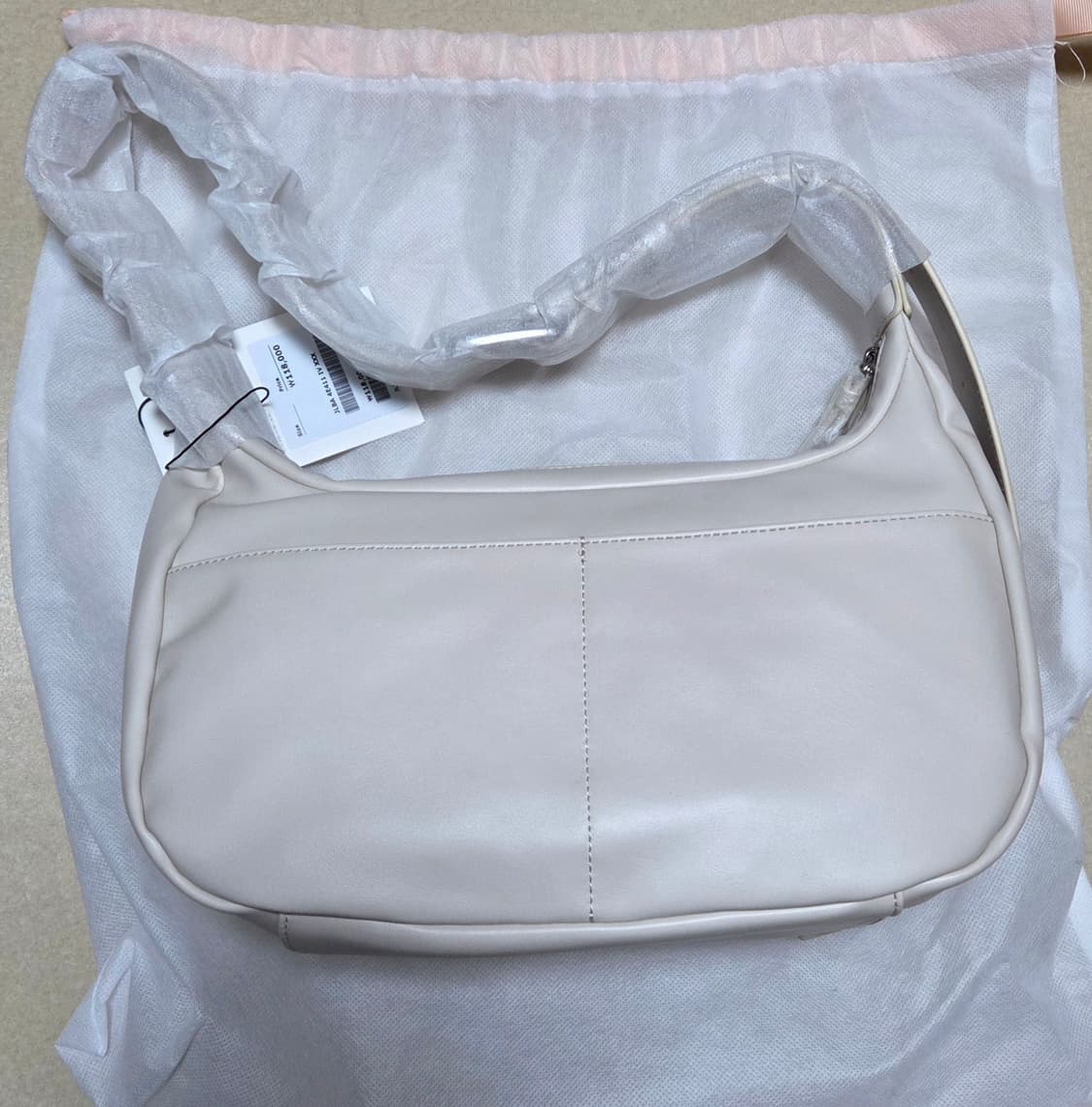 질바이질스튜어트 숄더백 아이보리 상품이미지3