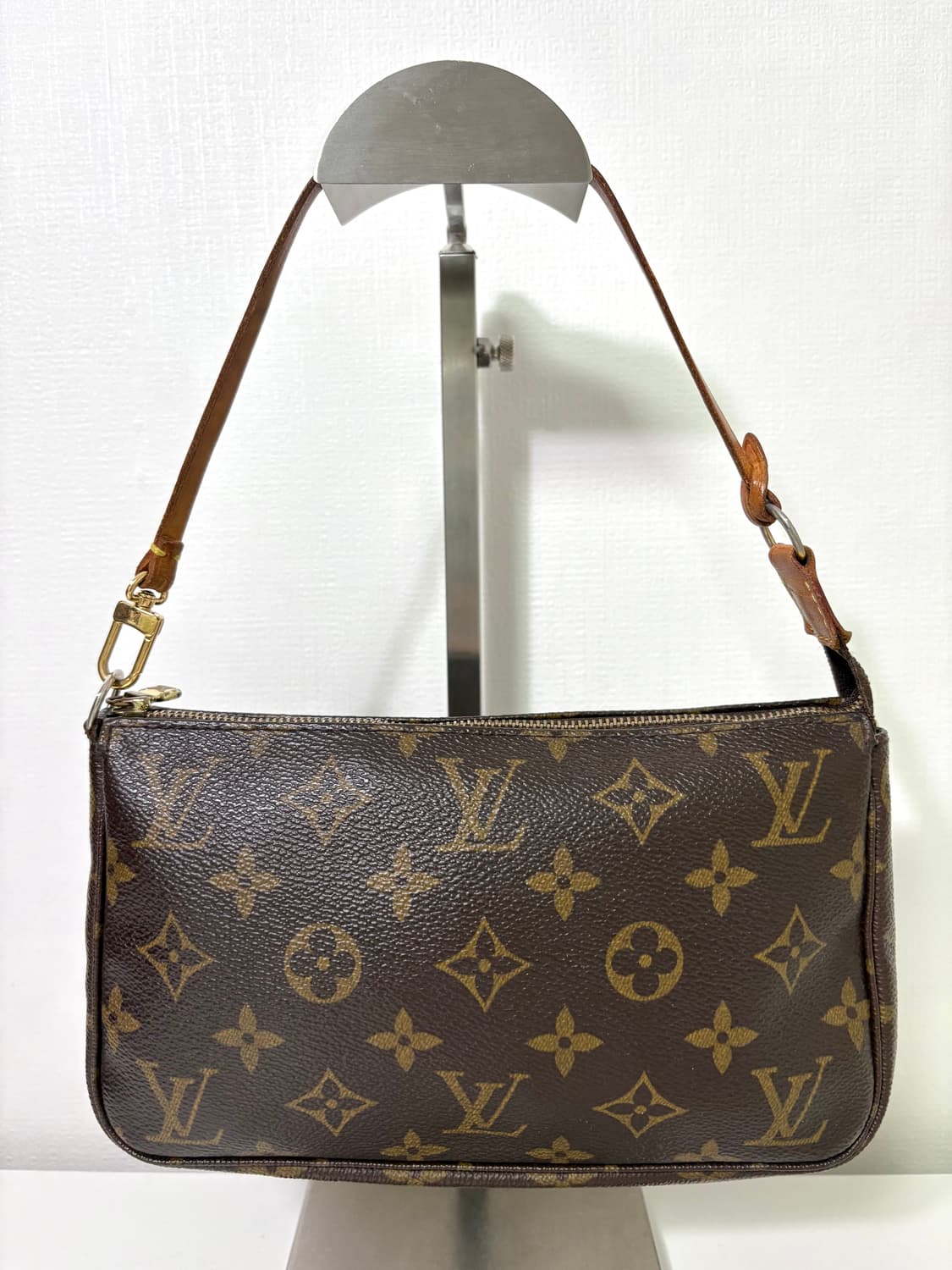 루이비통 악세수아 포치 빈티지백 상품이미지1