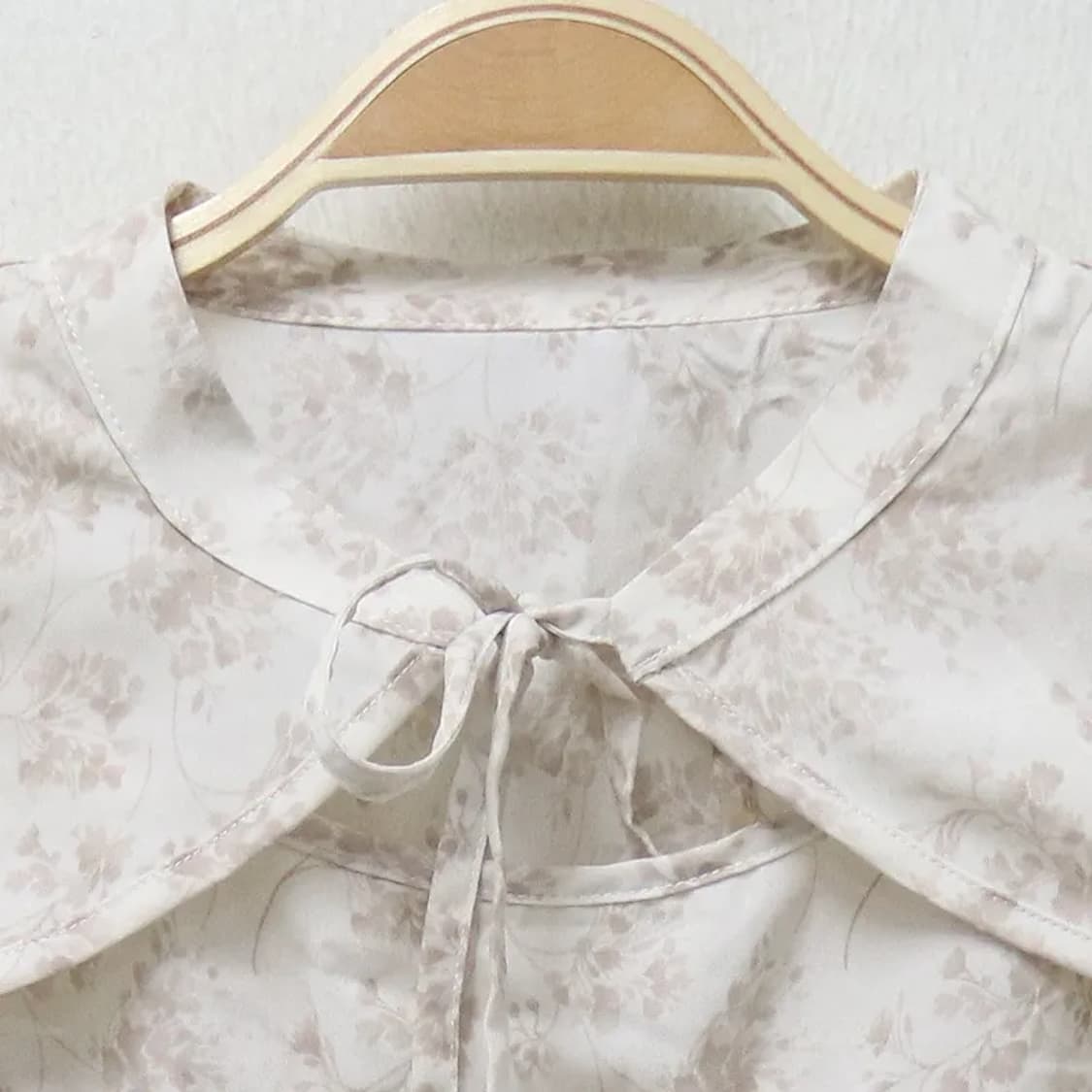 GRL 플라워 스모크 밴딩 블라우스 64654 상품이미지5