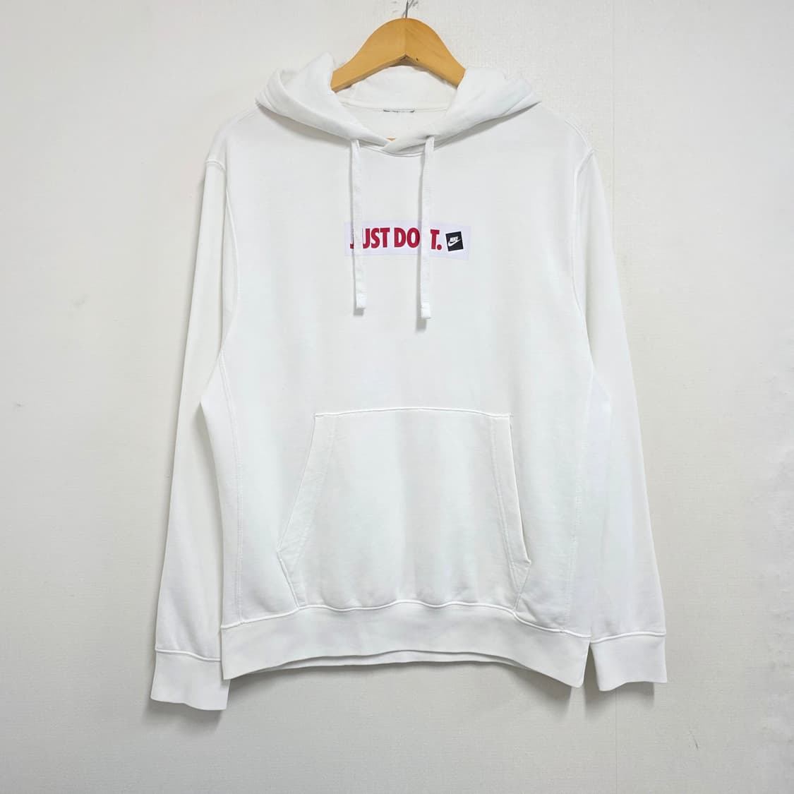 M 95 나이키 센터로고 화이트 후드티 상품이미지2