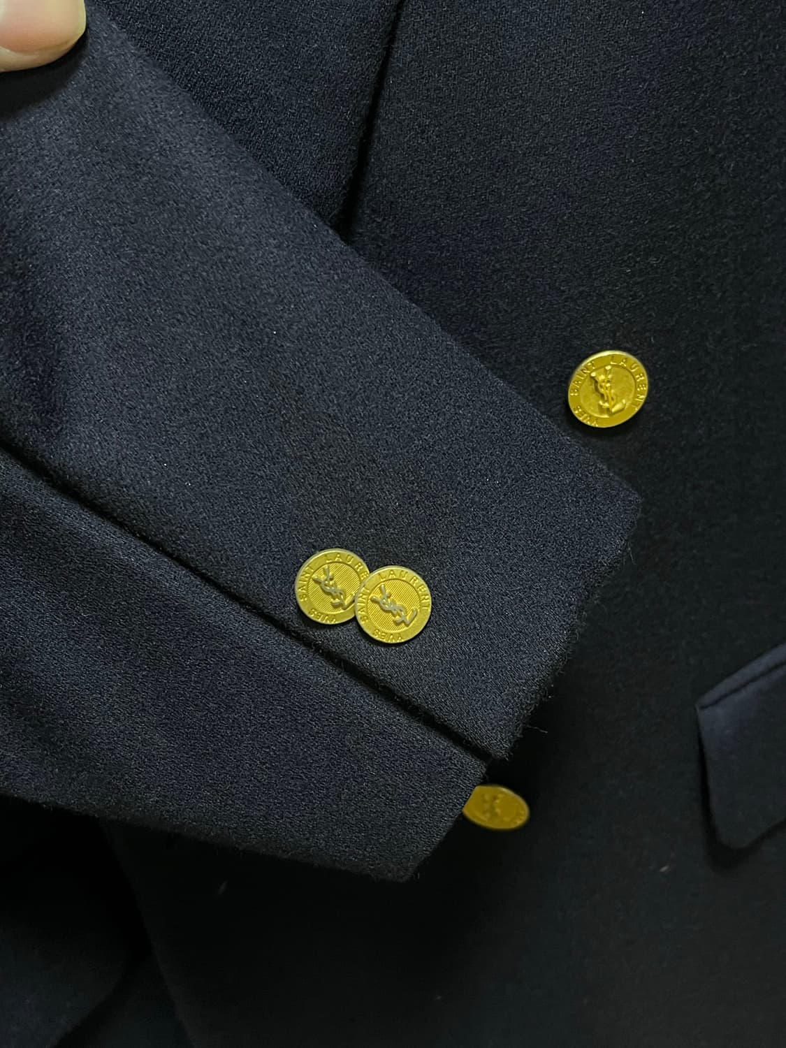입생로랑 금장 더블 블레이저  상품이미지4