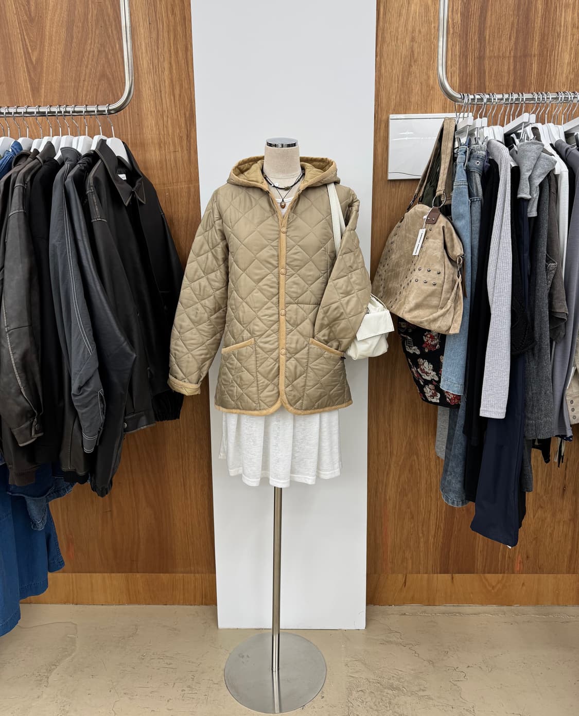 LAVENHAM 라벤햄 여성 퀼팅 후드 자켓 경량패딩 38 M 상품이미지1