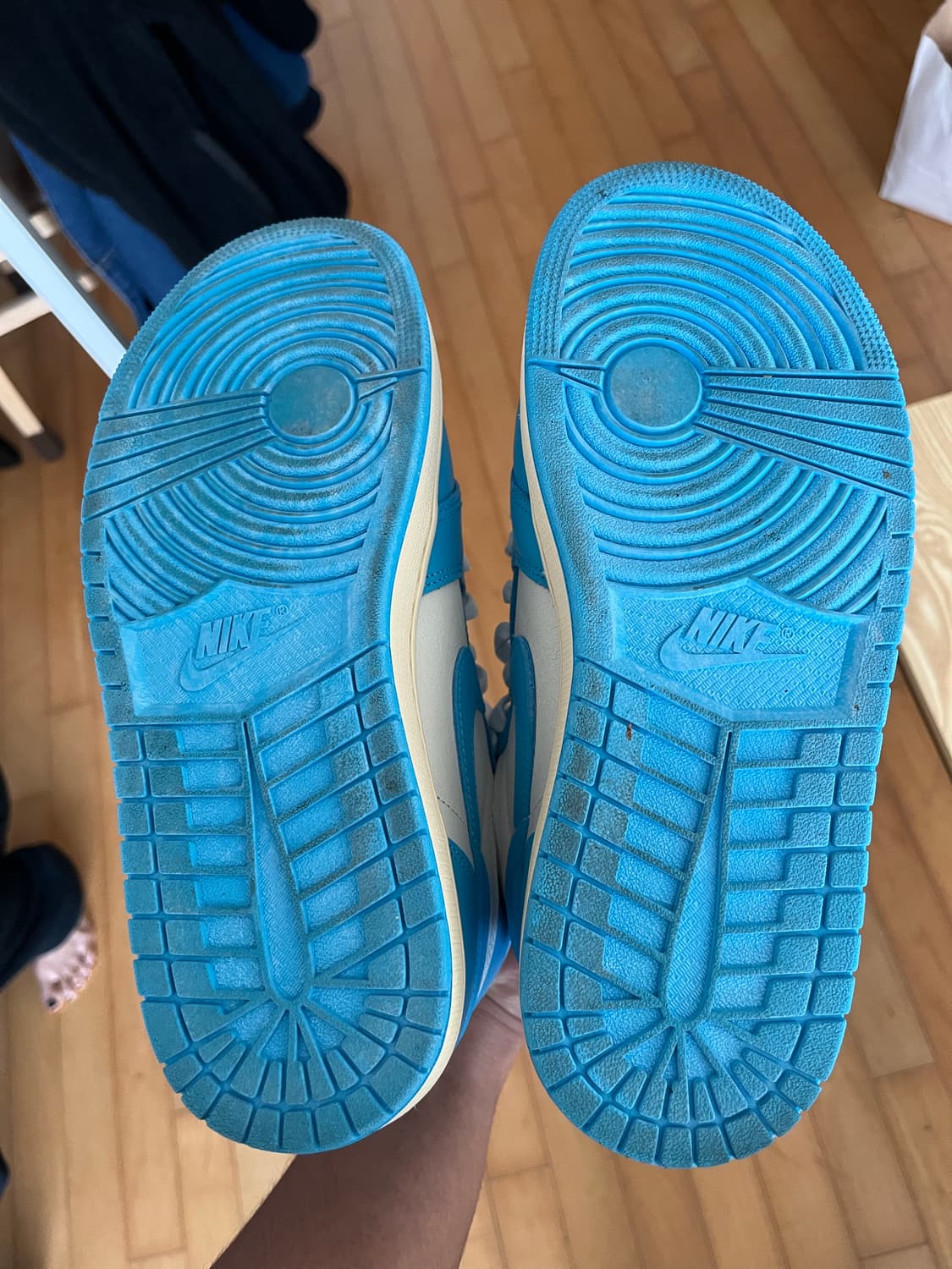 나이키 에어 조던 1 하이 UNC Reimagined 상품이미지3