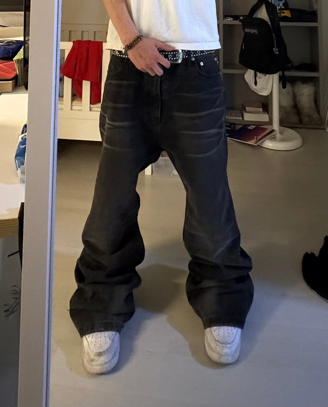 ourglass 블랙 워싱 부츠컷 데님 팬츠 상품이미지5