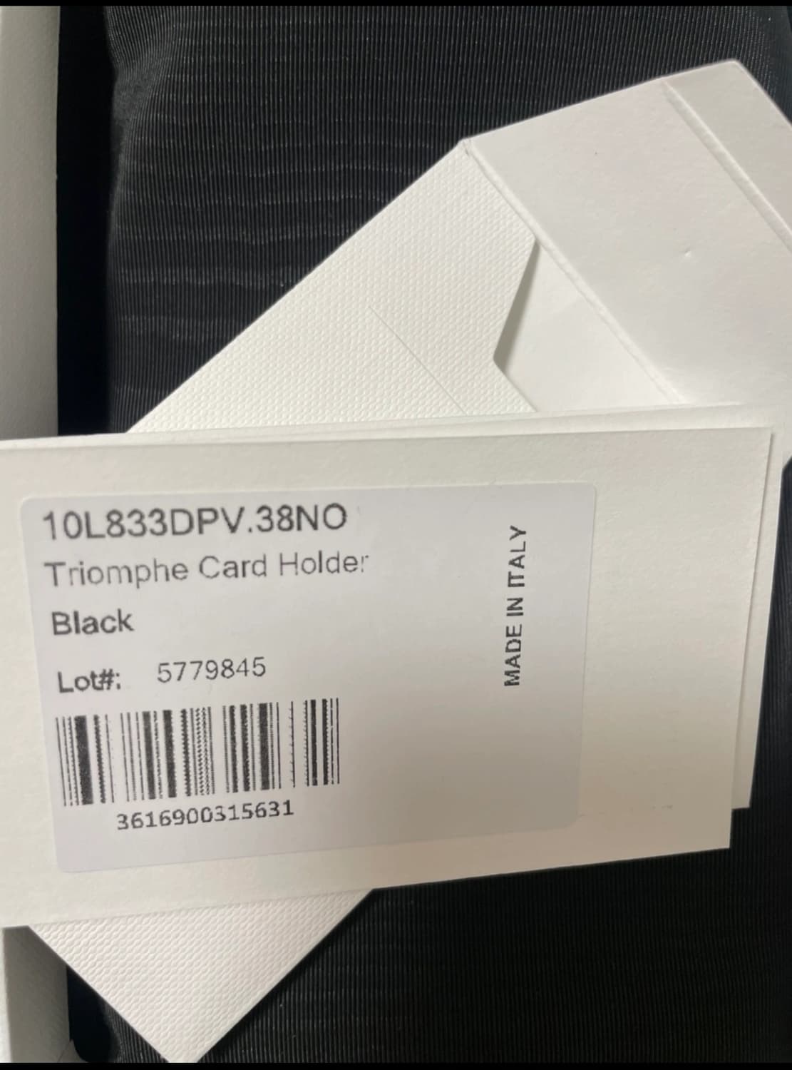 셀린느 트리옹프 카프스킨 카드지갑 새상품 상품이미지4