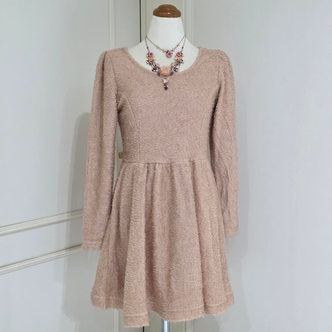 earth nusic)일본빈티지 핑크 히메갸루 부클 플레어 니트 원피스 상품이미지1