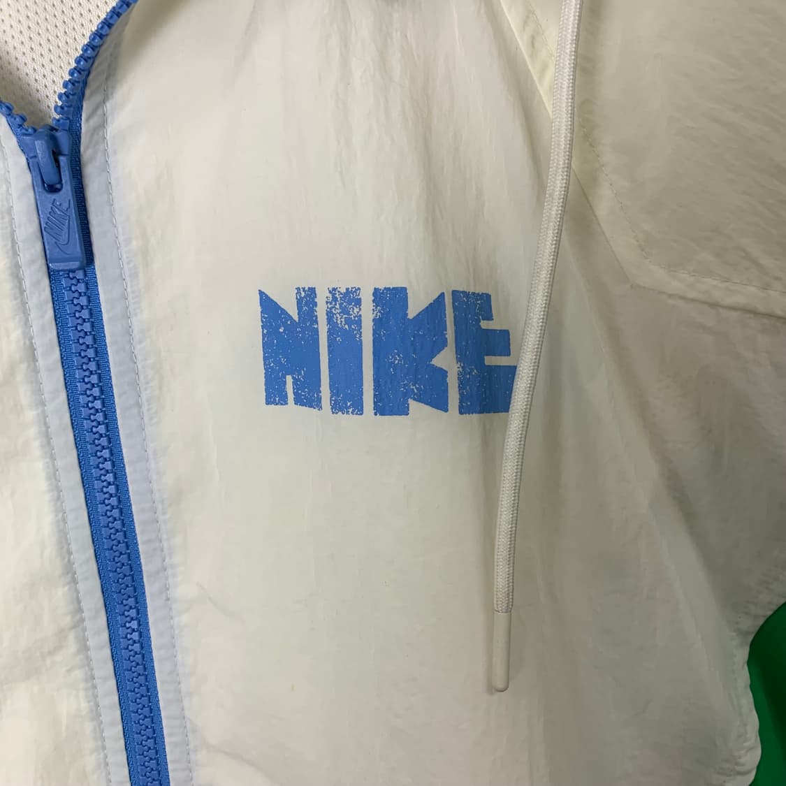 나이키 신형 윈드러너 아이보리 바람막이 자켓 상품이미지4
