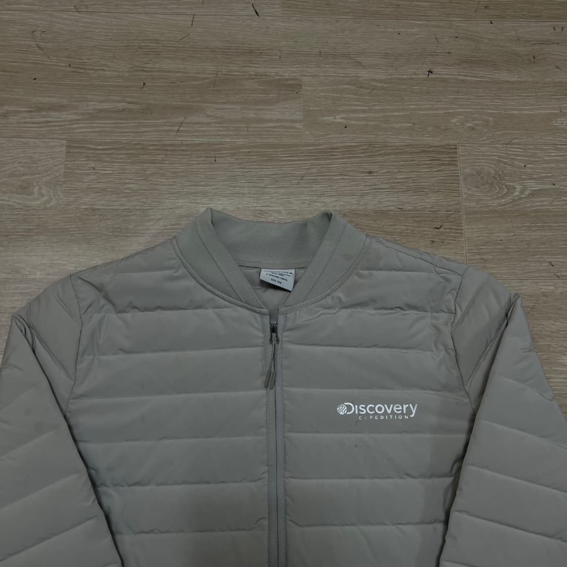 디스커버리 키즈 구스다운 로고 경량패딩 점퍼 [라이트 베이지] 150 상품이미지2