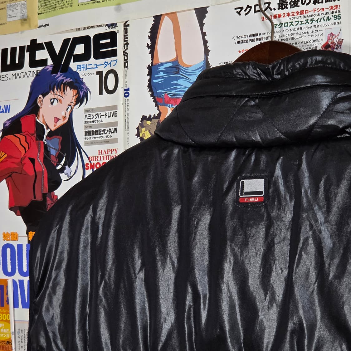 후부 블랙 유광 패딩 베스트 상품이미지6