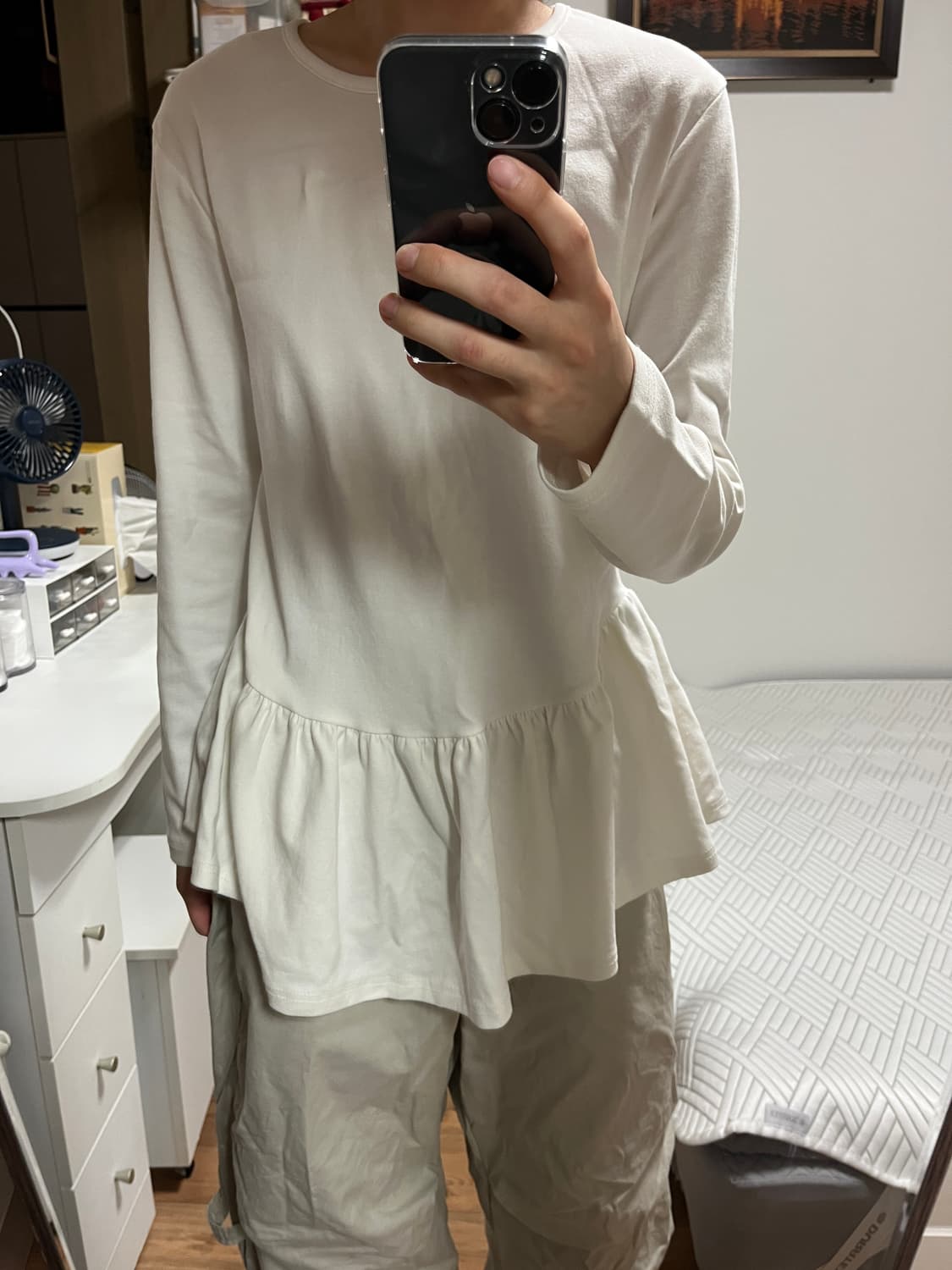레이어드 프릴 긴팔티 상품이미지1