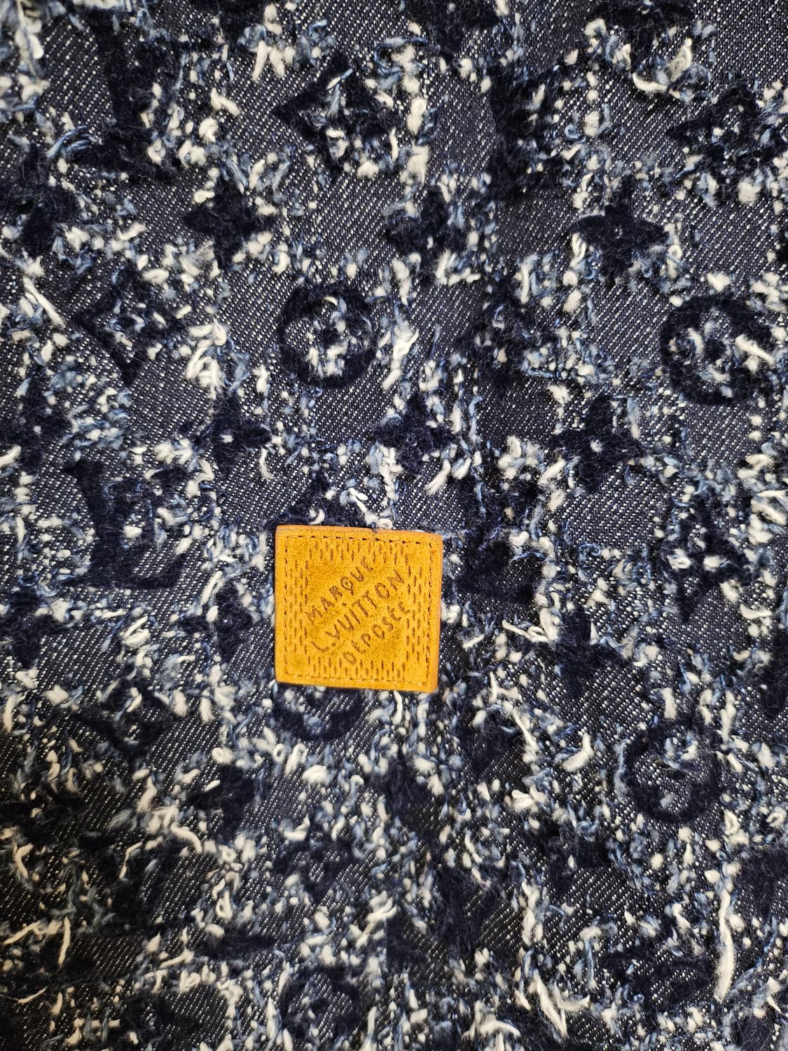 루이비통 플록드 모노그램 데님 후드  상품이미지5