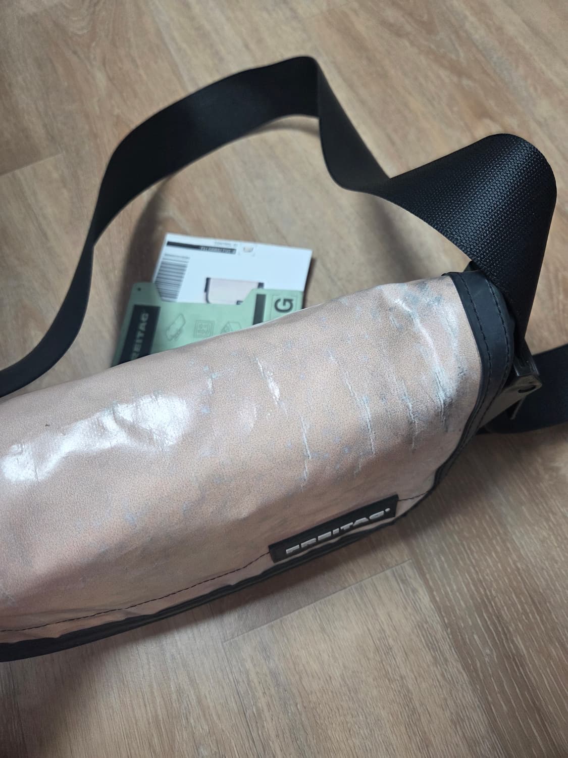 프라이탁 하이파이브오 연한 오렌지 색상 상품이미지2