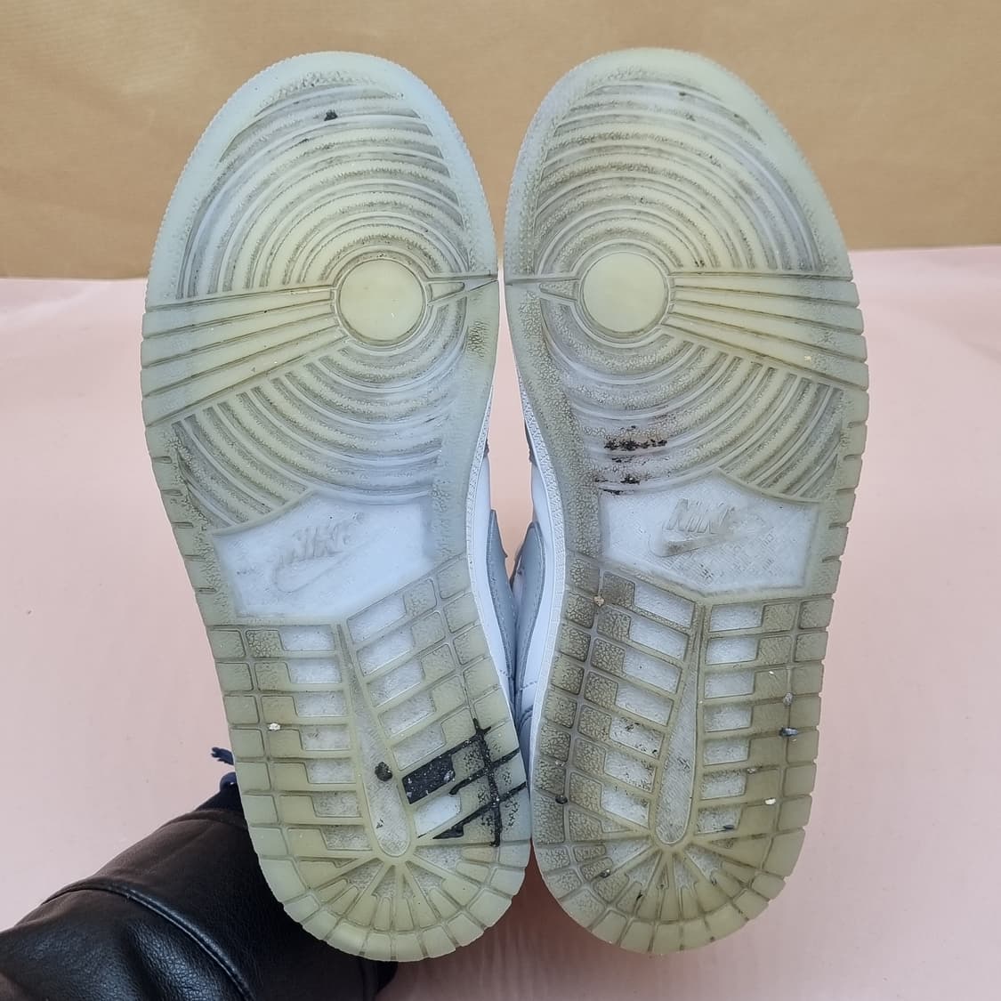 나이키 에어 조던 1 울프그레이 운동화 230 상품이미지3