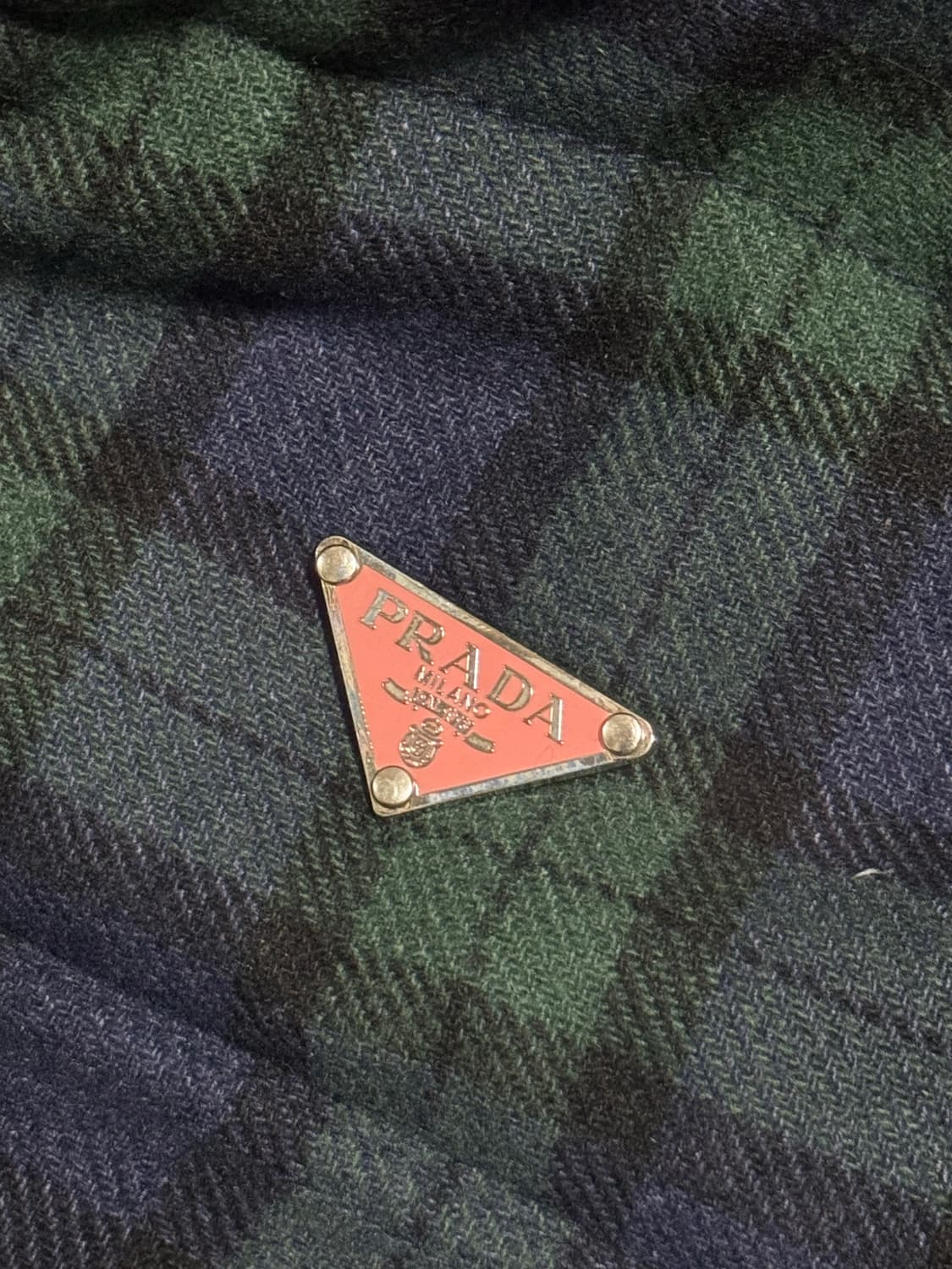 프라다 핑크 브로치  상품이미지1