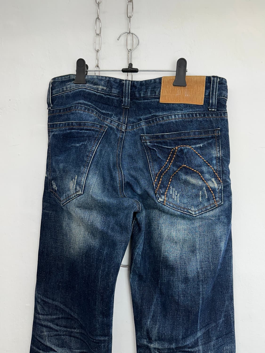 Buckaroo Distressed Whiskered Dark Wash  상품이미지8